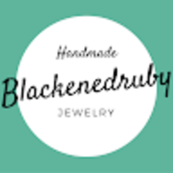 Meet your Posher, Jennifer - Picture 1 of 1